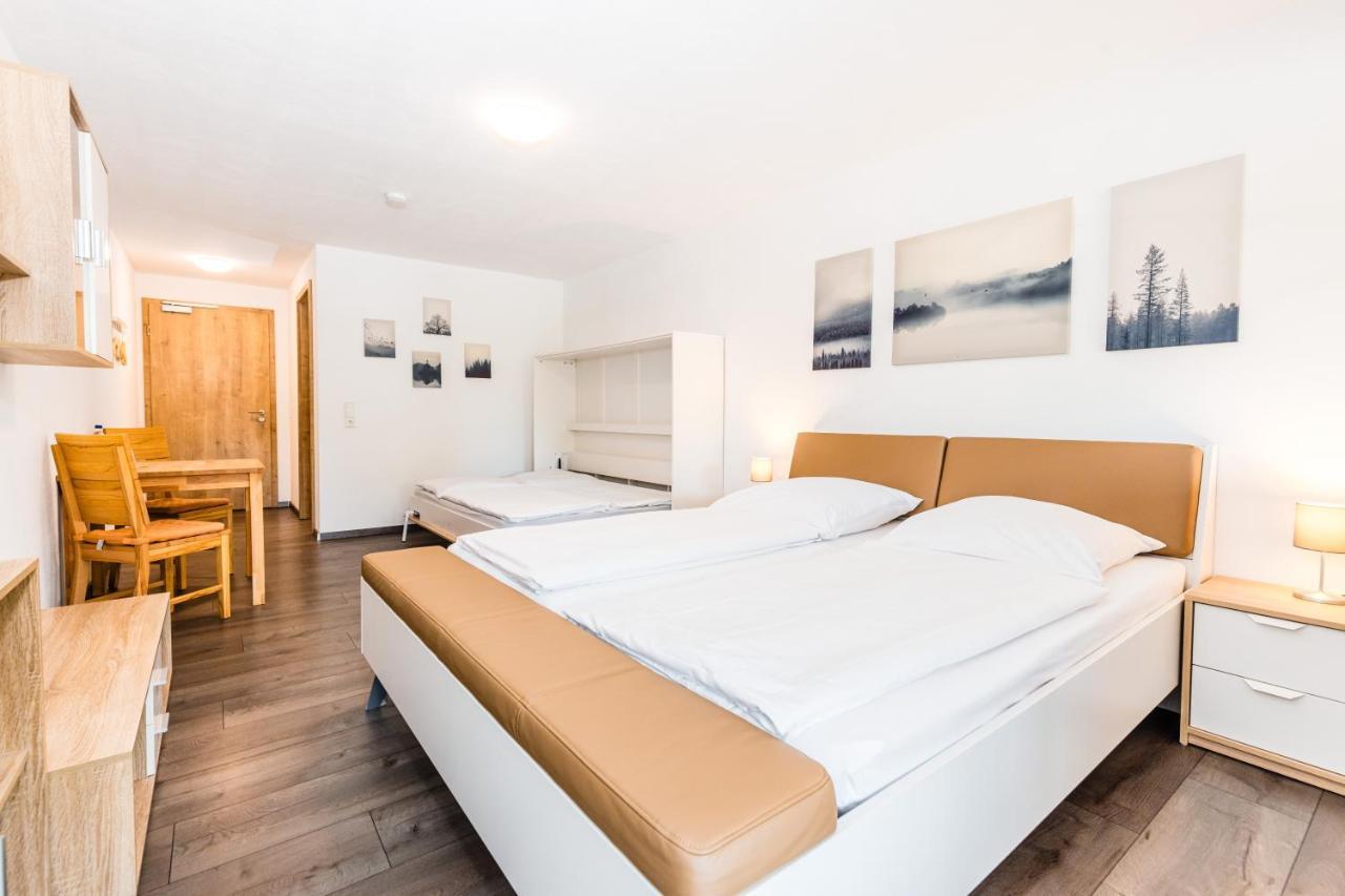 Der Bradler Bed & Breakfast Ebhausen ภายนอก รูปภาพ